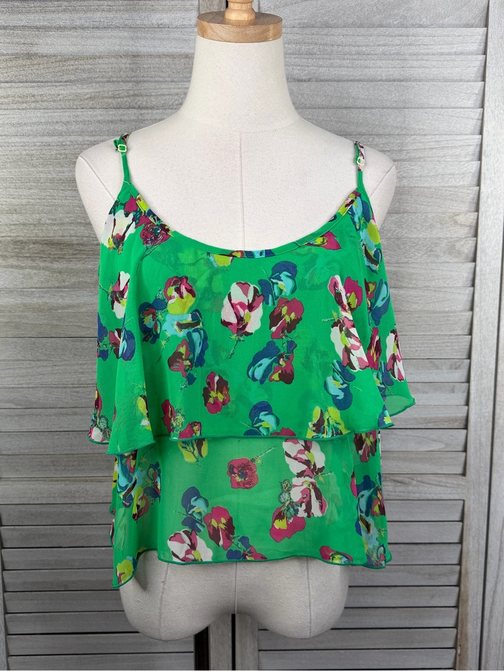 JACK BY BB DAKOTA Cropped Chiffon Tiered Cami Top Grass Green Floral Print-Large